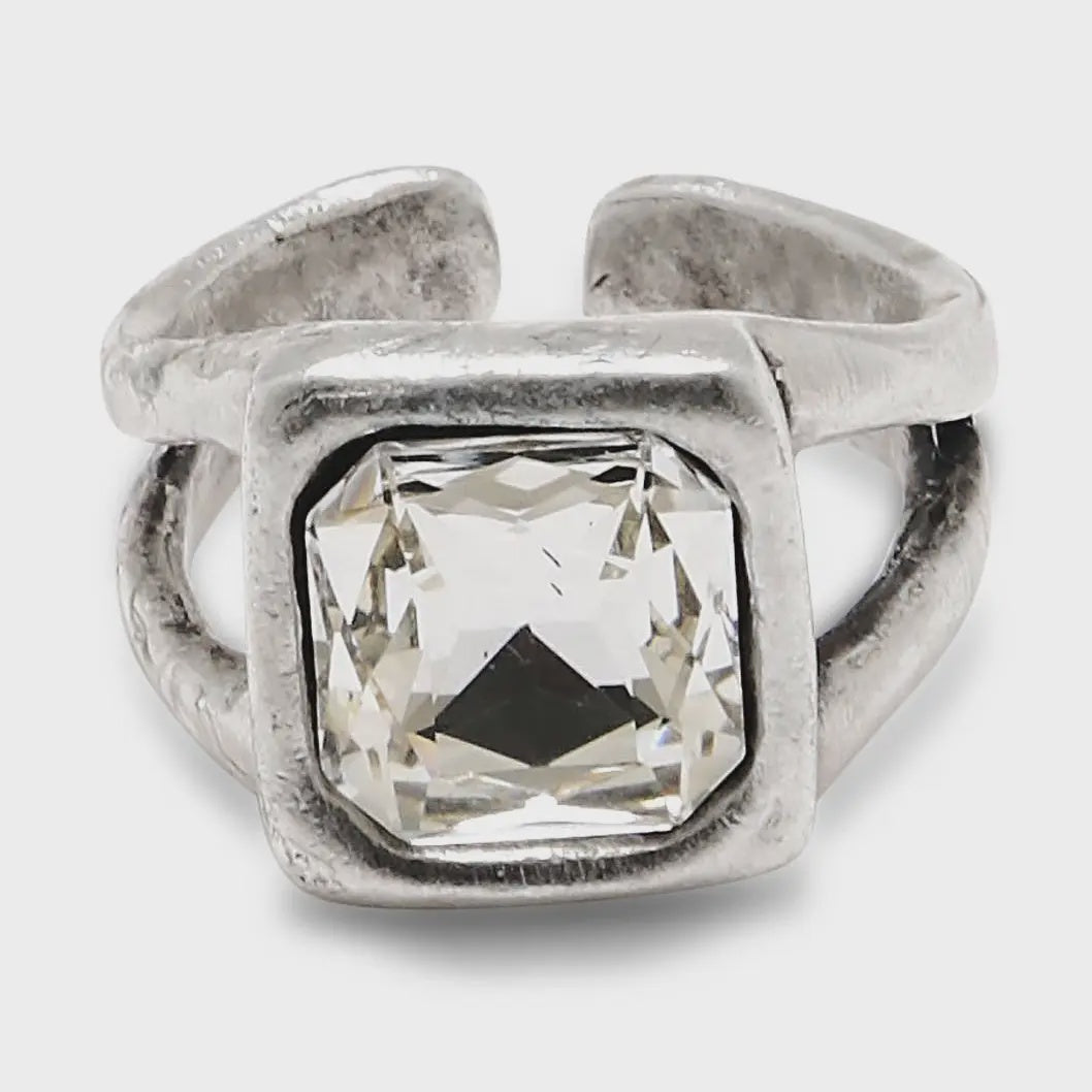 Aces Ring