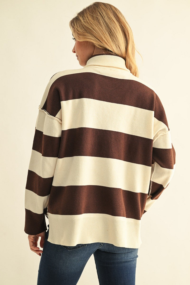 Reversed Stitch Accent Zip Up Sweater Top