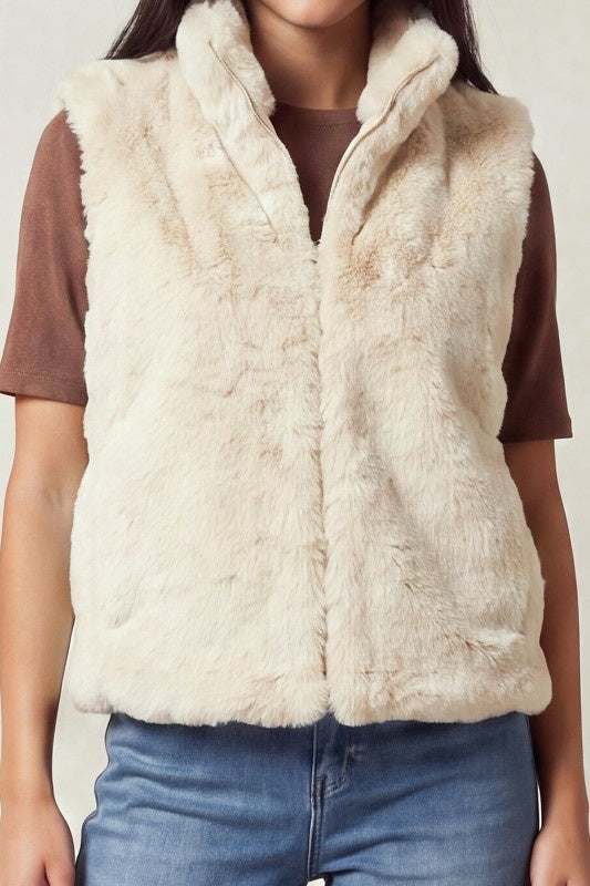 FAUX FUR Zip Up Vest