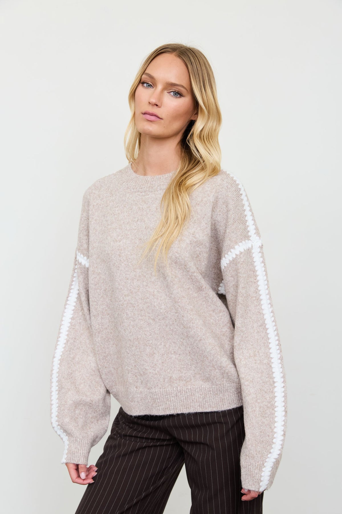 Marled Contrast Stitch Crew Neck Knit Sweater