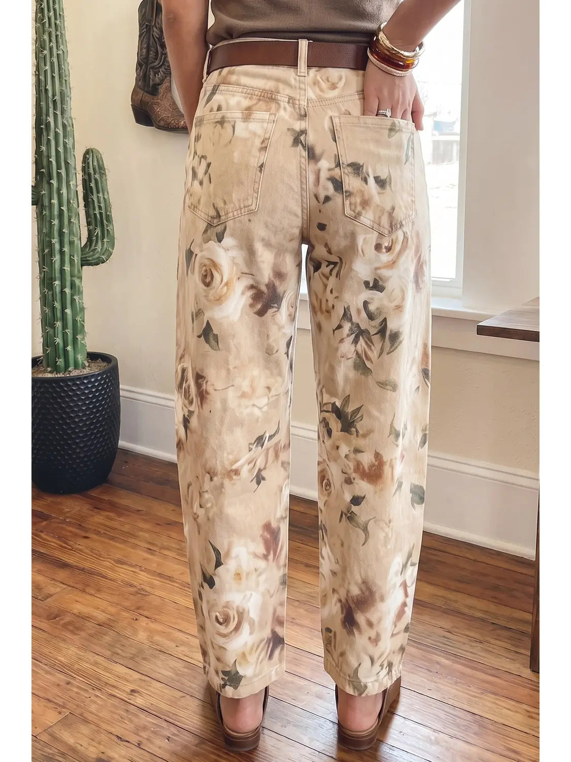 66 Western Retro Floral Print Relaxed Barrel
