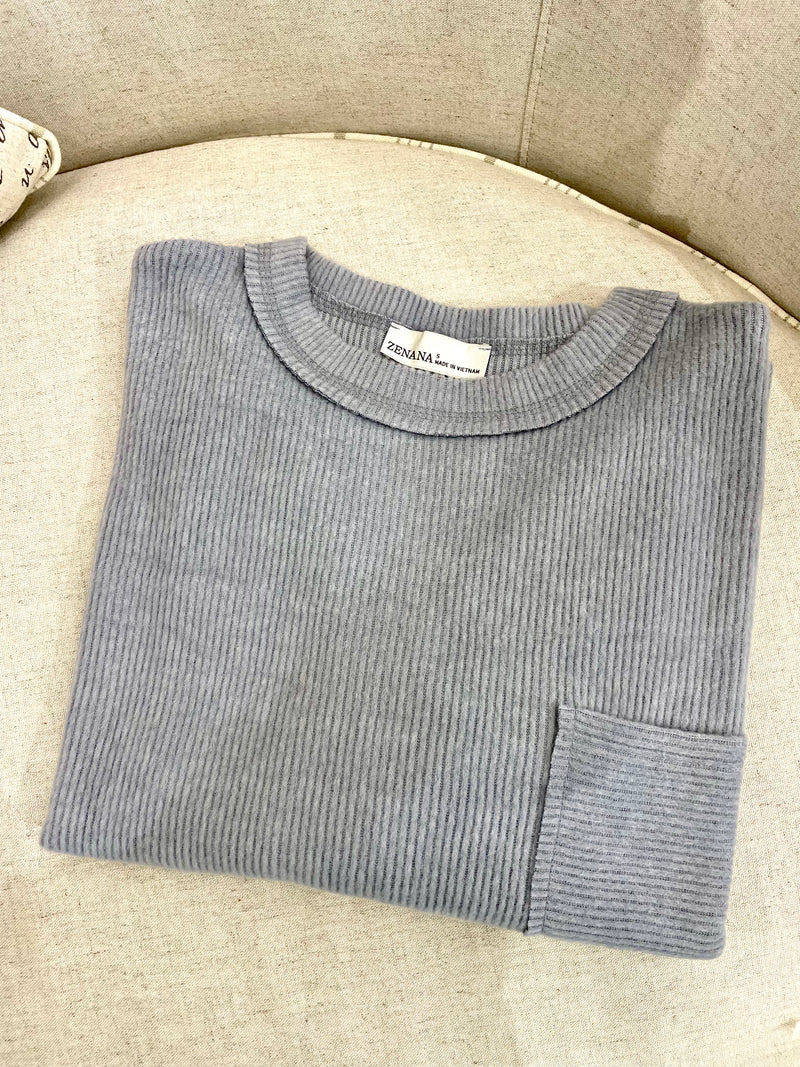 Ribbed Sweater w Pocket