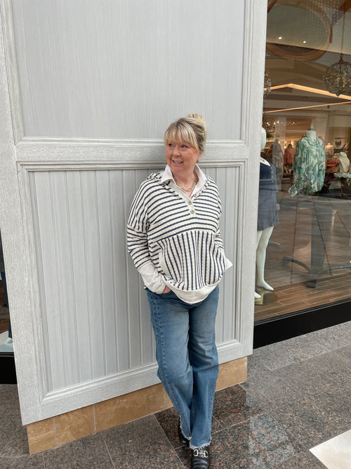 Stripe and Solid Contrast Hooide Top