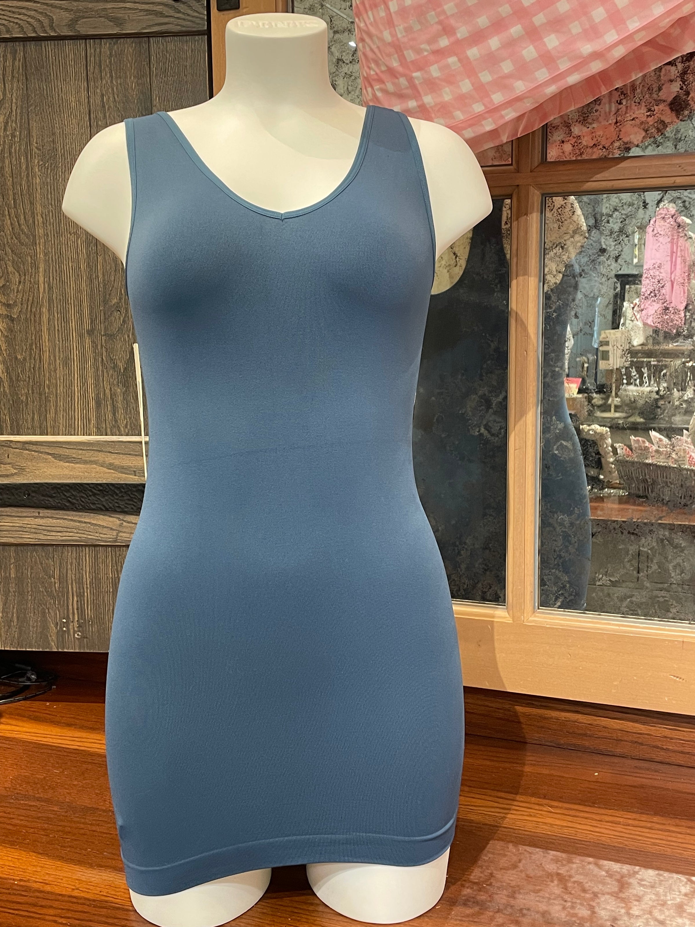 Reversible V or U Neckline Seamless Tank