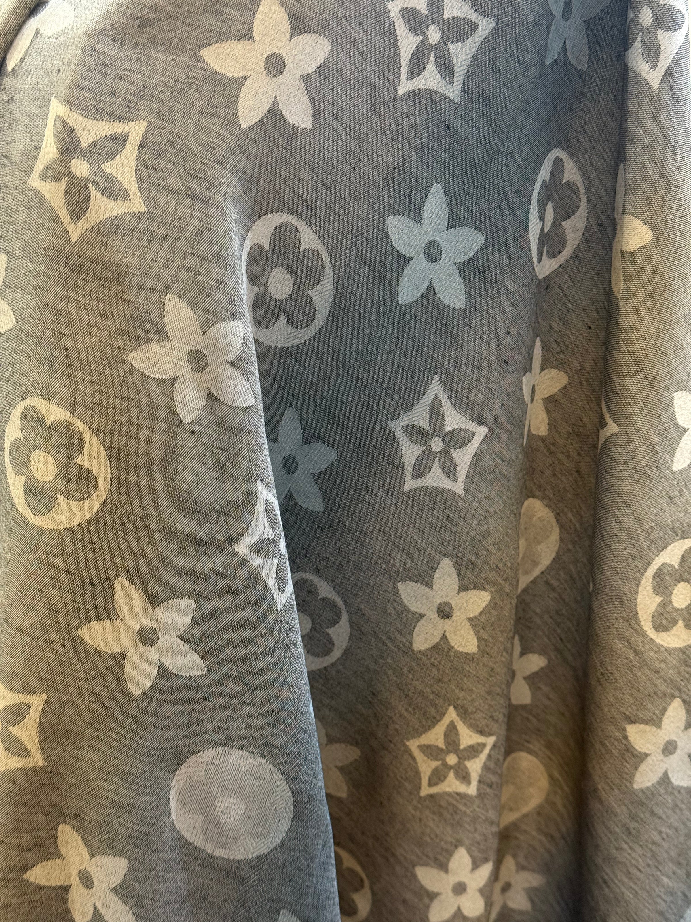 Lightweight Flower Scarf