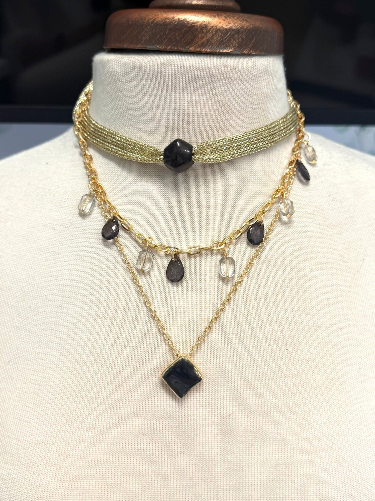 Charming Choker Set - Chandeliers Boutique ny
