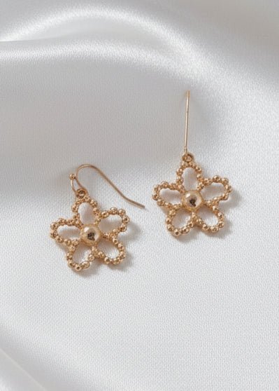 Darlin Daisy Earrings - Chandeliers Boutique ny
