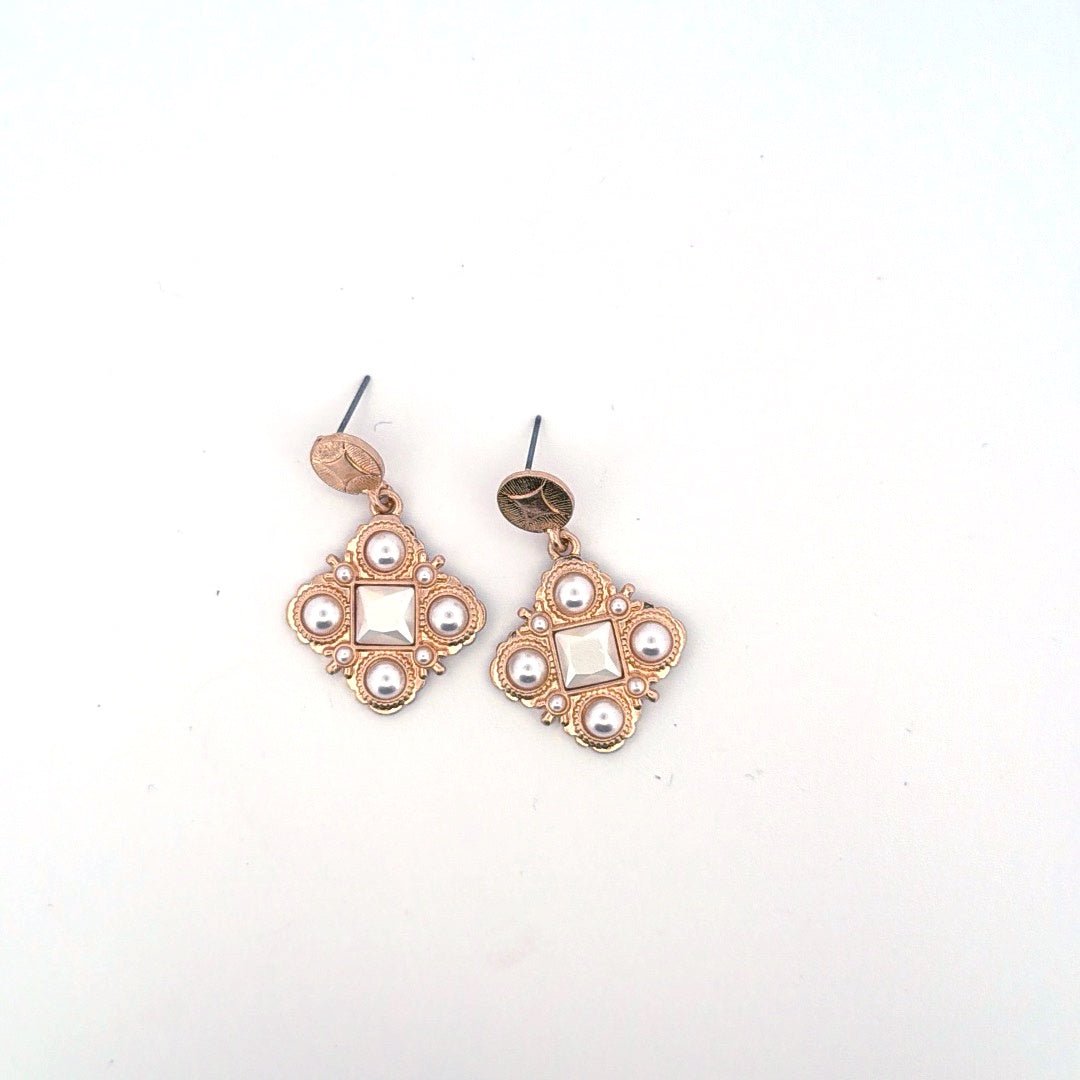 Divinity Earring - Chandeliers Boutique ny
