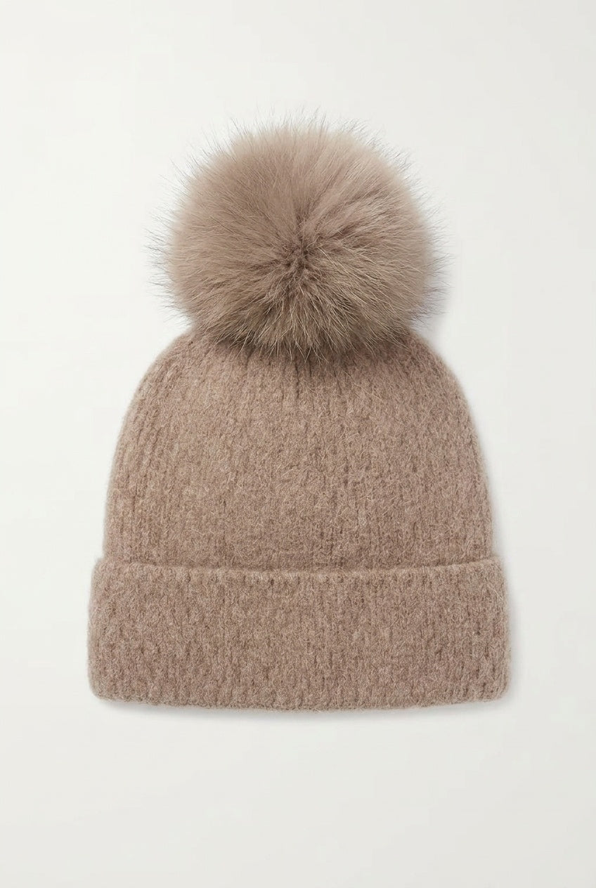 Honeycomb Pom Pom Hat Gpt