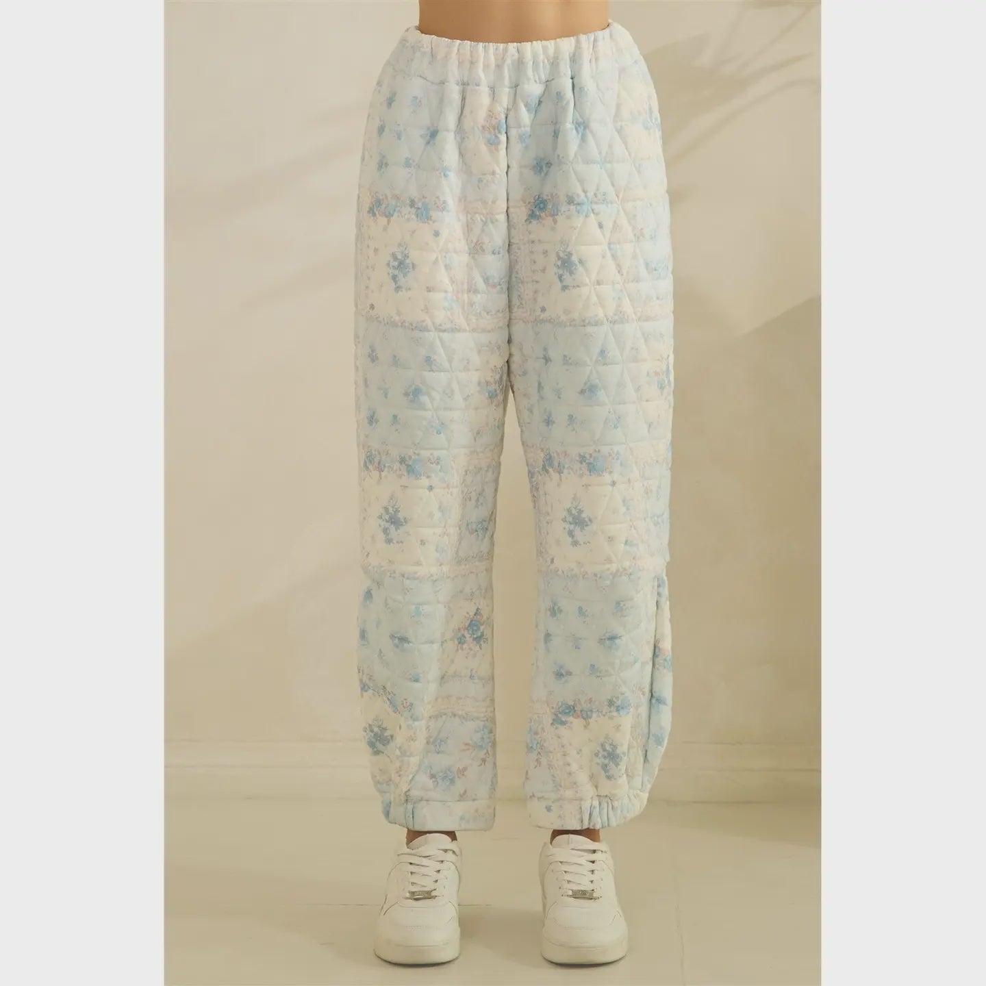 Floral Textured Lounge Pants - Chandeliers Boutique ny