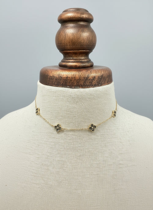 Glass Clover Station Necklace - Chandeliers Boutique ny