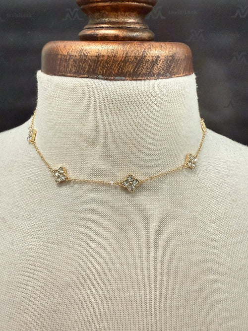 Glass Clover Station Necklace - Chandeliers Boutique ny