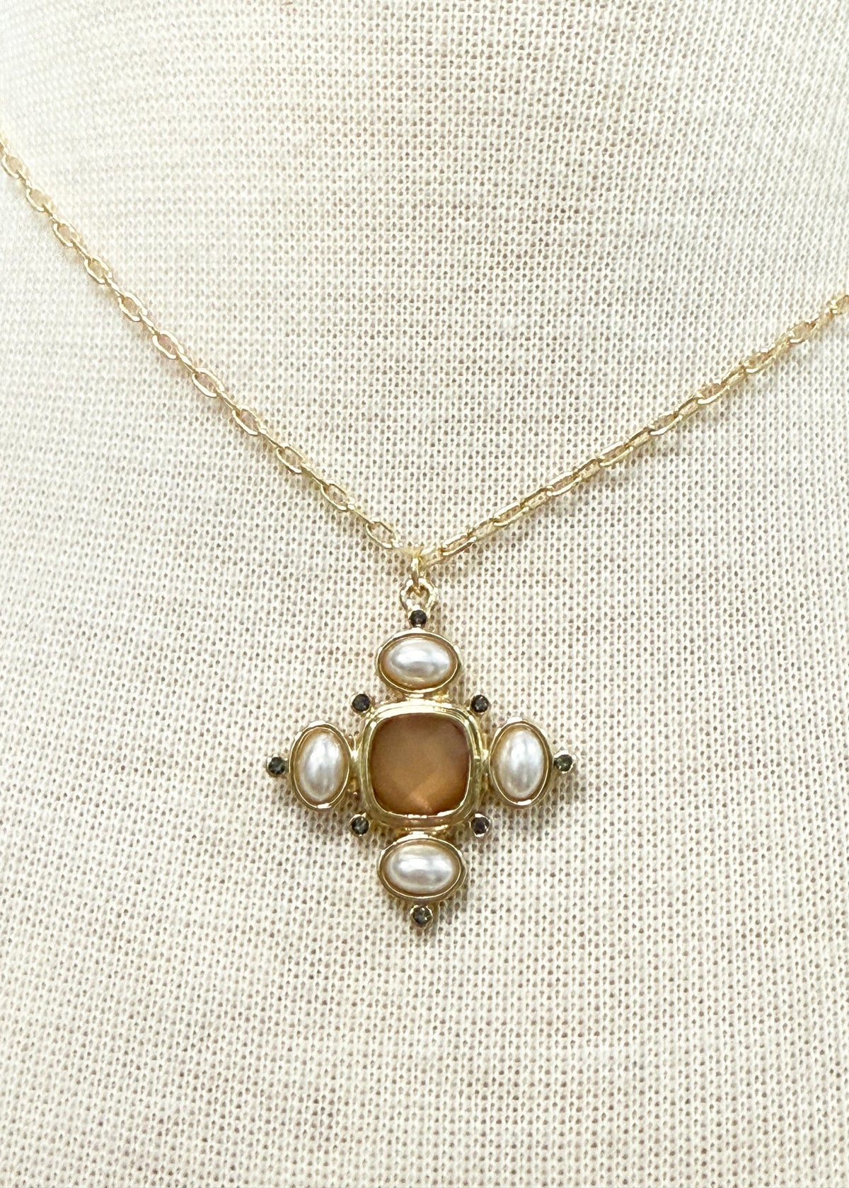 Goddess Necklace - Chandeliers Boutique ny