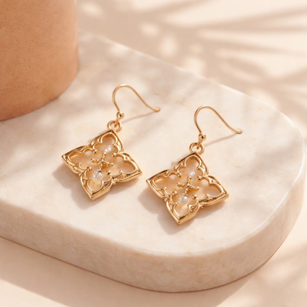 Golden Clover Drop Earring - Chandeliers Boutique ny