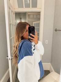 Lari Hooded Sweatshirt - Chandeliers Boutique ny