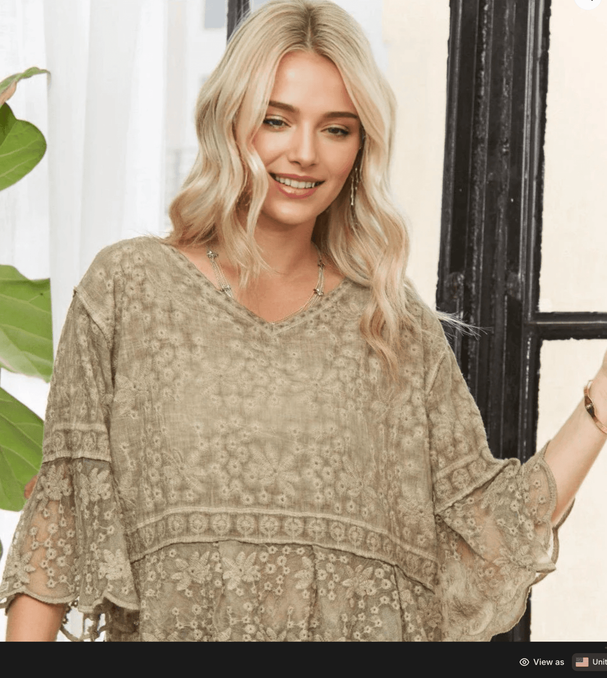 Solid Textured Cropped Hoodie Sweater - Chandeliers Boutique ny