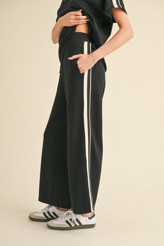 Striped Down Line Pants With Pockets - Chandeliers Boutique ny
