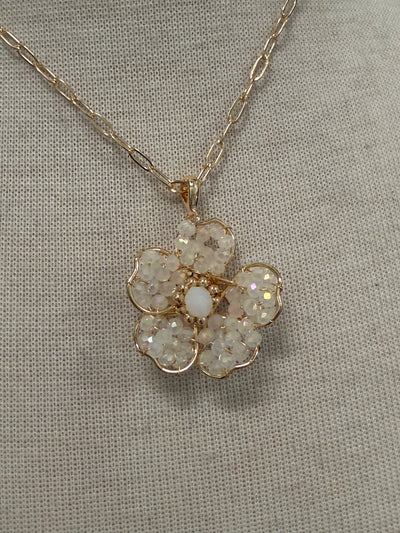 The Elegant Flower Necklace - Chandeliers Boutique ny