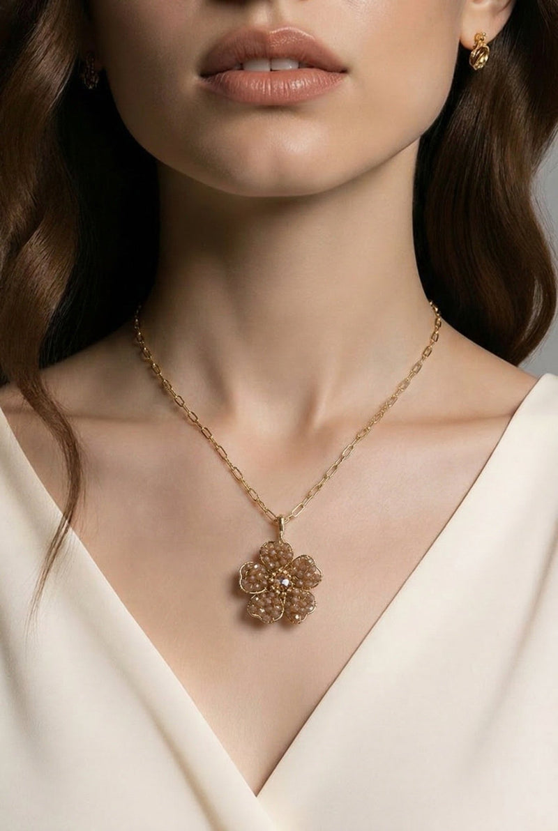 The Elegant Flower Necklace - Chandeliers Boutique ny