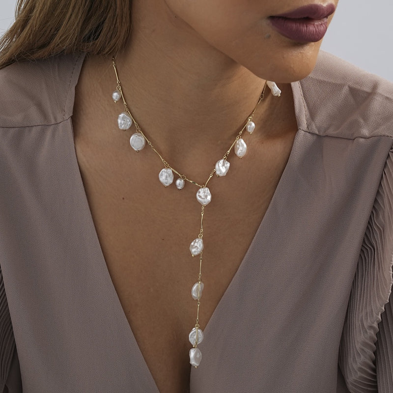 Pretty in Pearl Y Necklace