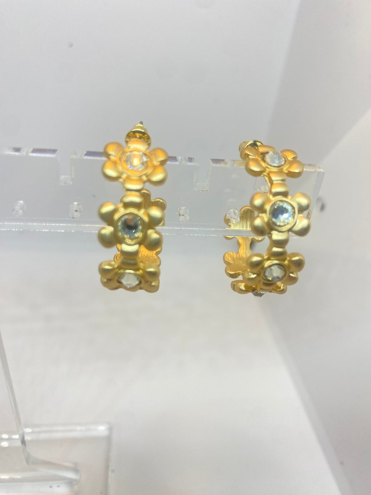 Rhinestone Petal Earring - Chandeliers Boutique ny